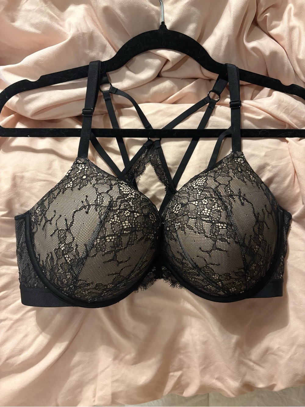 36D Victoria's Secret Very Sexy Lace Overlay Racerback Push-Up Bra - Black/Nude